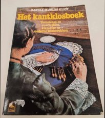 X-06084 Kliot - Het kantklosboek